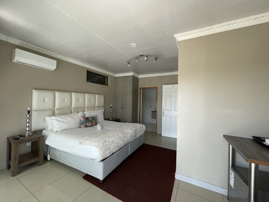 24 Bedroom Property for Sale in Amalinda Eastern Cape